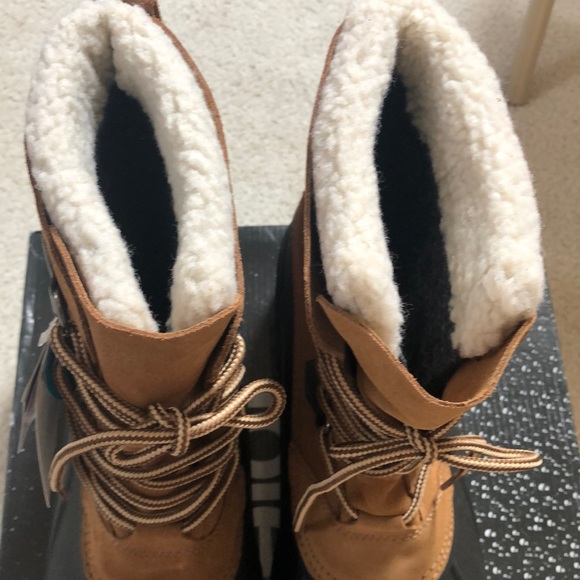 thermolite waterproof boots